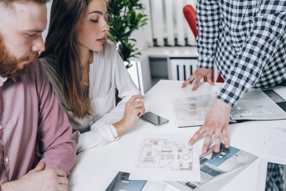 Devenir agent immobilier sans diplôme : mission impossible ou opportunité à saisir ?